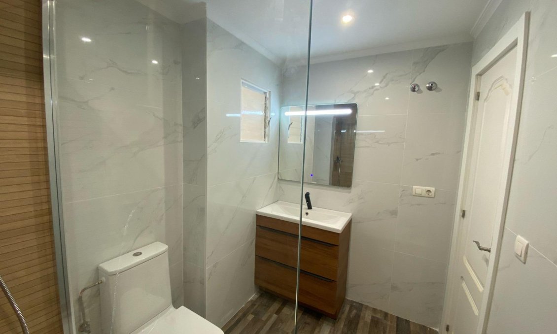 Segunda mano - Apartamento -
San Miguel de Salinas - Pueblo 9