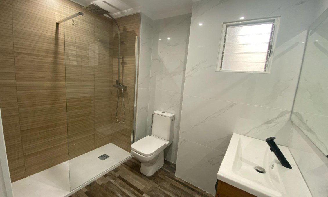 Segunda mano - Apartamento -
San Miguel de Salinas - Pueblo 9