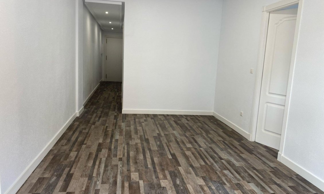 Segunda mano - Apartamento -
San Miguel de Salinas - Pueblo 9
