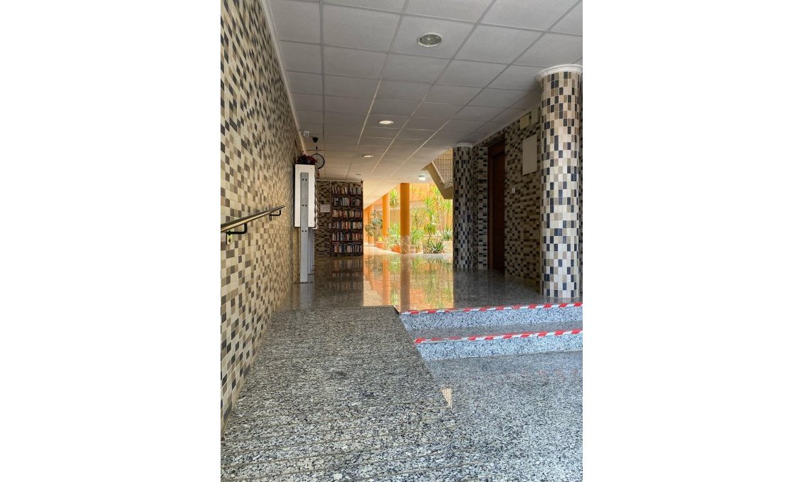 Segunda mano - Apartamento -
San Miguel de Salinas - Pueblo 9