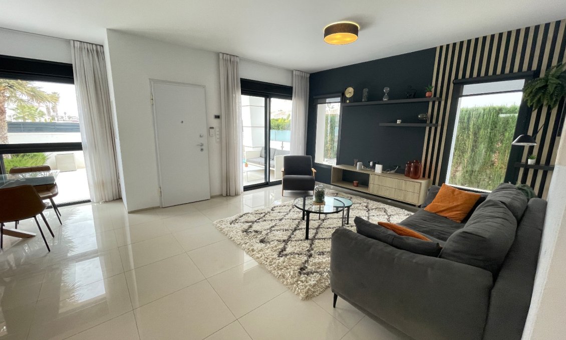 Segunda mano - Villa -
Ciudad Quesada - Costa Blanca