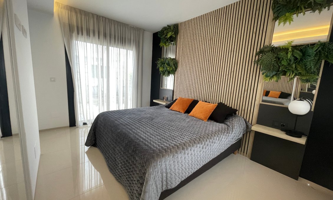 Segunda mano - Villa -
Ciudad Quesada - Costa Blanca