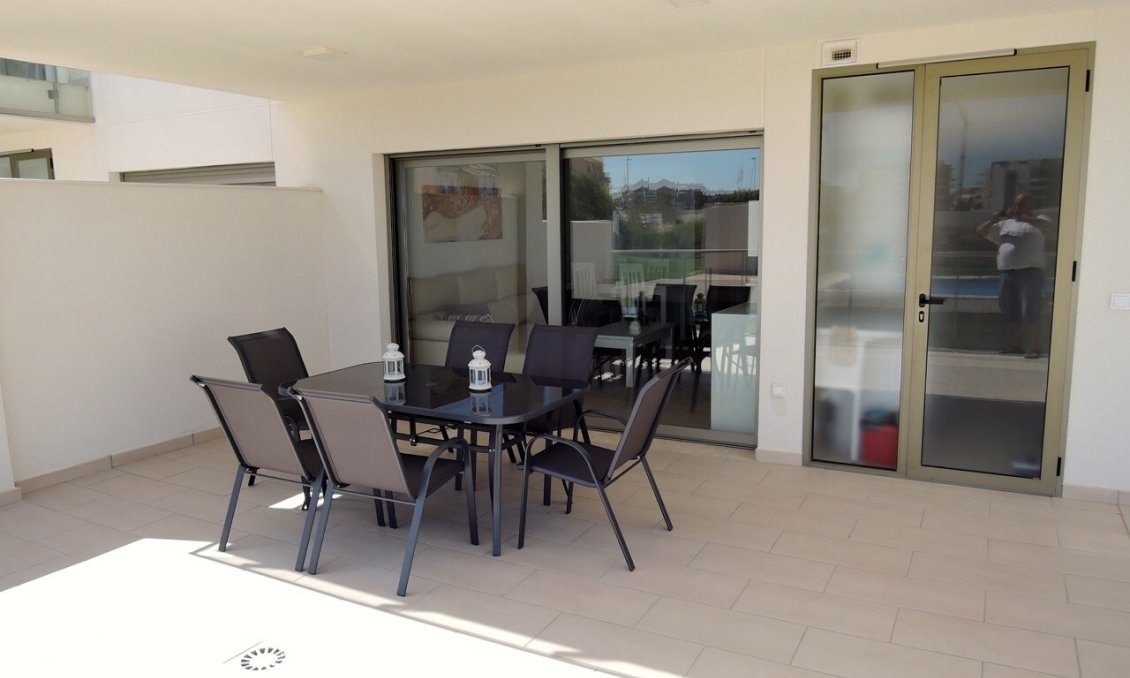 Resale - Apartment -
Villamartin