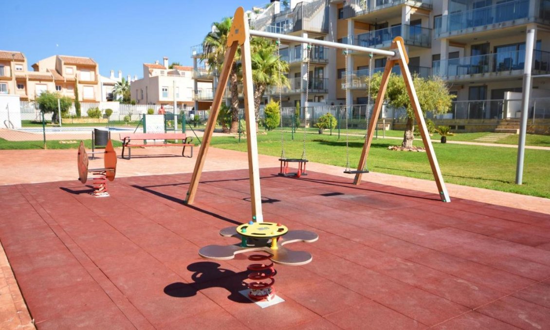 Resale - Apartment -
Villamartin