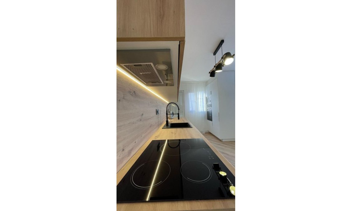 Wiederverkauf - Wohnung -
Torrevieja - PARQUE DE LAS NACIONES