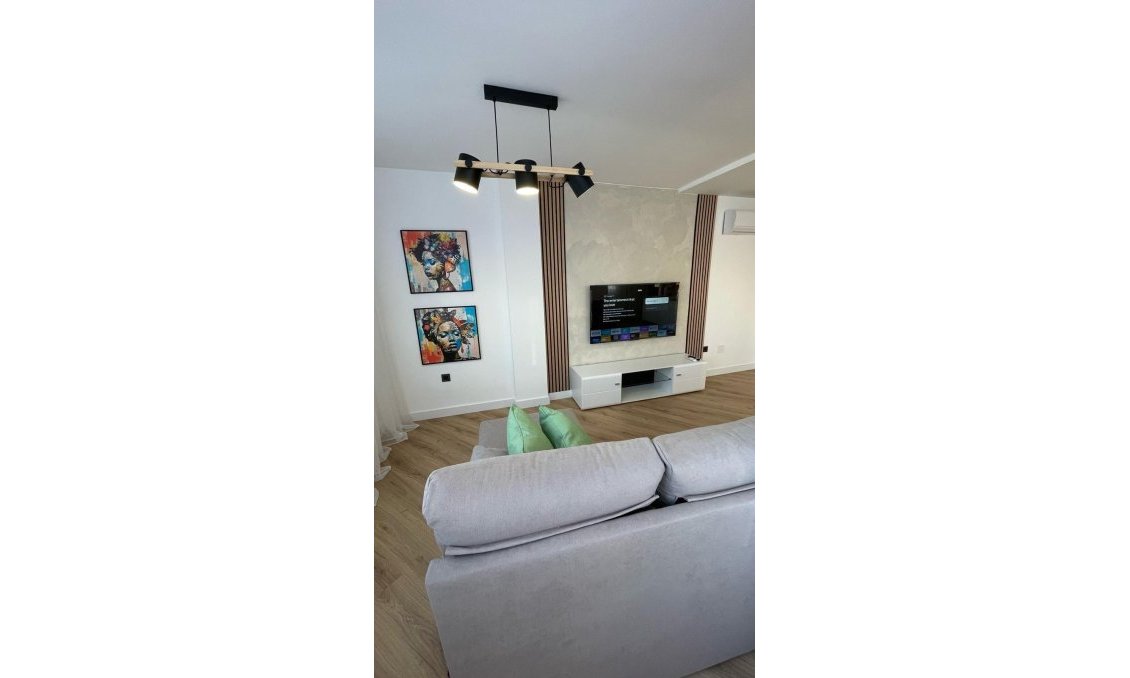 Wiederverkauf - Wohnung -
Torrevieja - PARQUE DE LAS NACIONES
