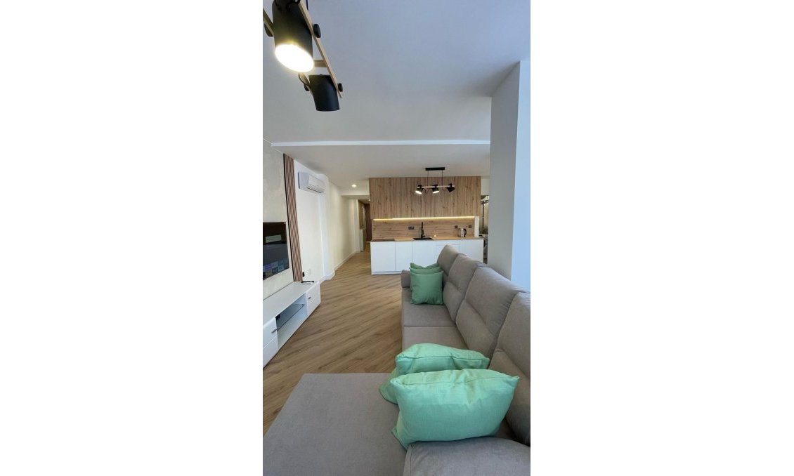 Wiederverkauf - Wohnung -
Torrevieja - PARQUE DE LAS NACIONES