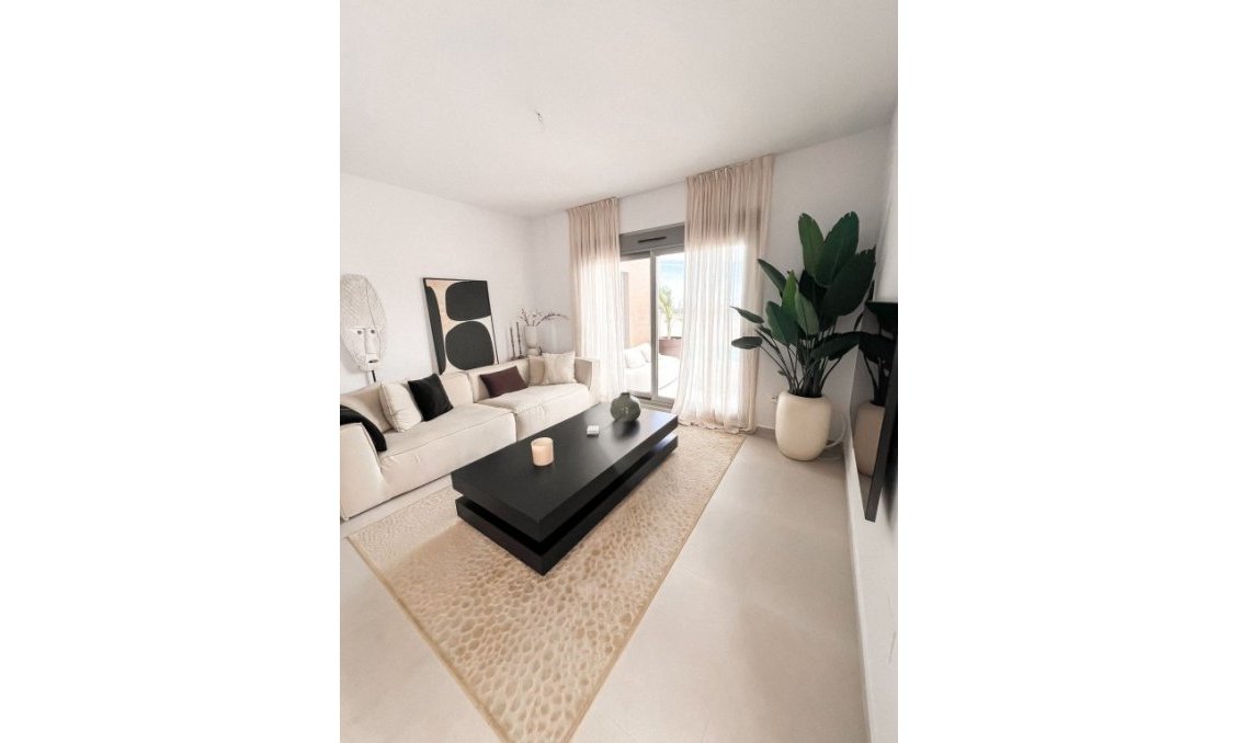 Revente - Villa -
San Miguel de Salinas - Inland