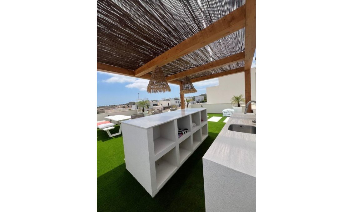 Revente - Villa -
San Miguel de Salinas - Inland