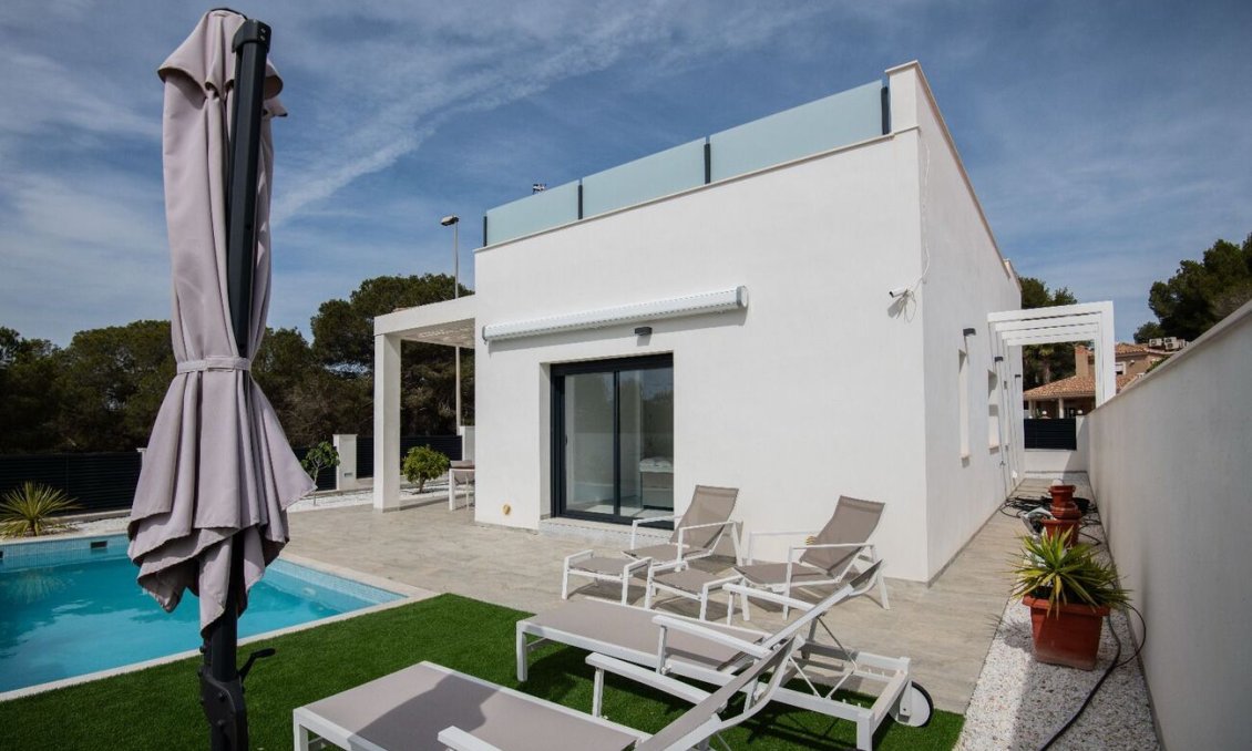 Resale - Villa -
Pinar de Campoverde - LOS ROMEROS