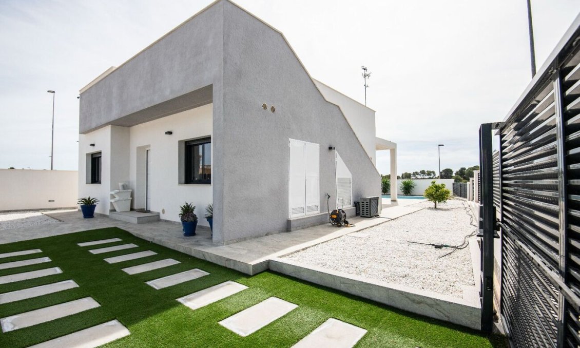 Resale - Villa -
Pinar de Campoverde - LOS ROMEROS