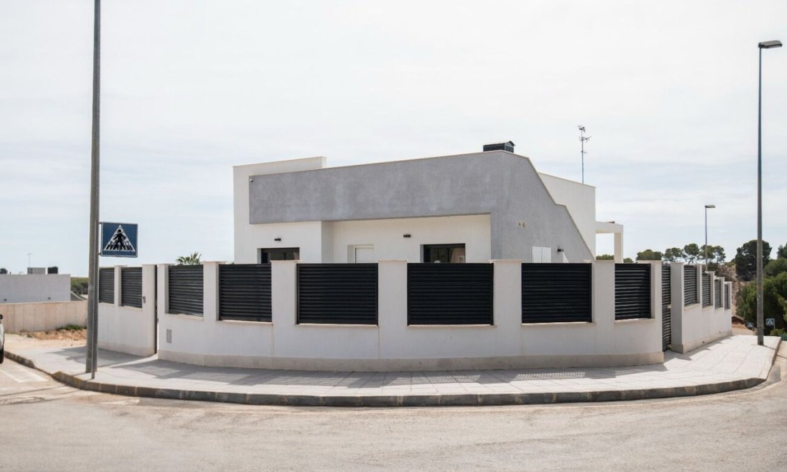 Resale - Villa -
Pinar de Campoverde - LOS ROMEROS