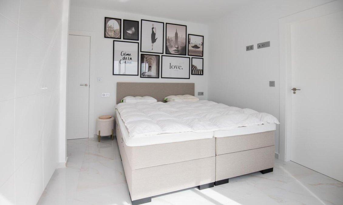 Resale - Villa -
Pinar de Campoverde - LOS ROMEROS