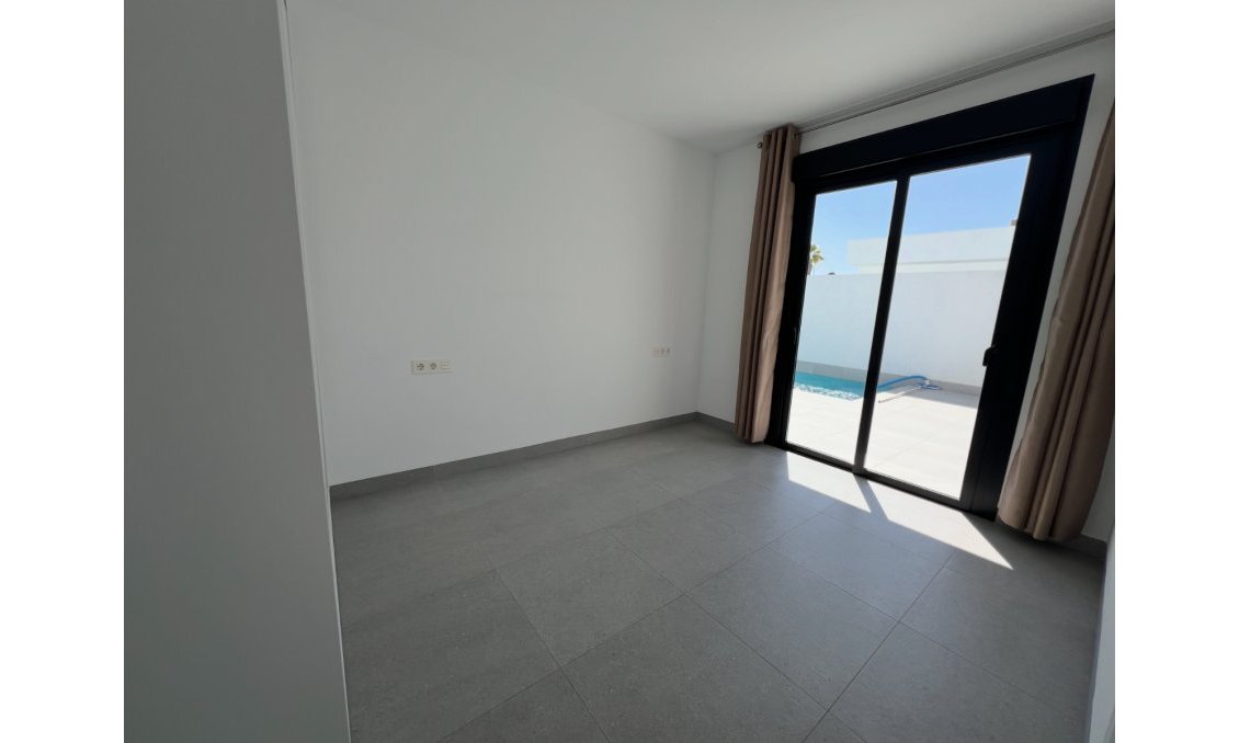 Segunda mano - Villa -
Torre Pacheco - Inland