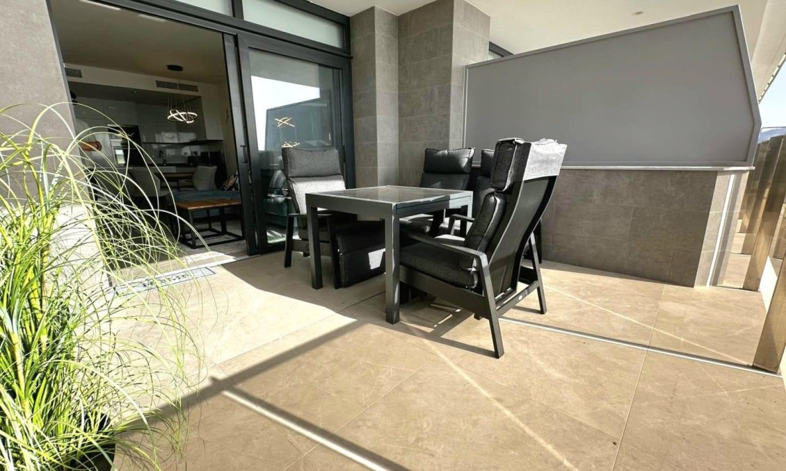 Segunda mano - Apartamento -
Benidorm - Playa de Poniente