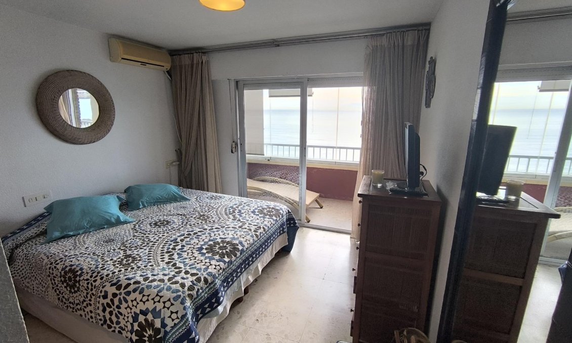 Segunda mano - Apartamento -
Torrevieja - Las Piscinas Naturales