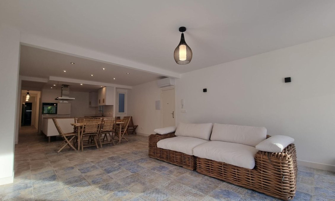 Resale - Apartment -
Torrevieja