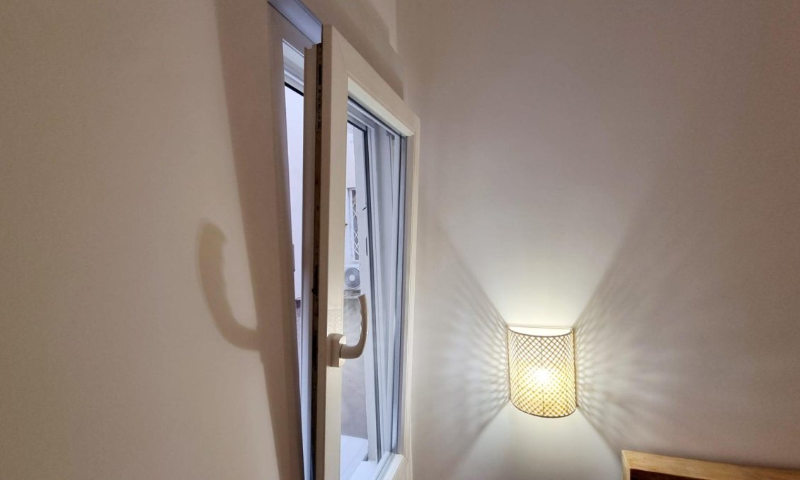 Resale - Apartment -
Torrevieja