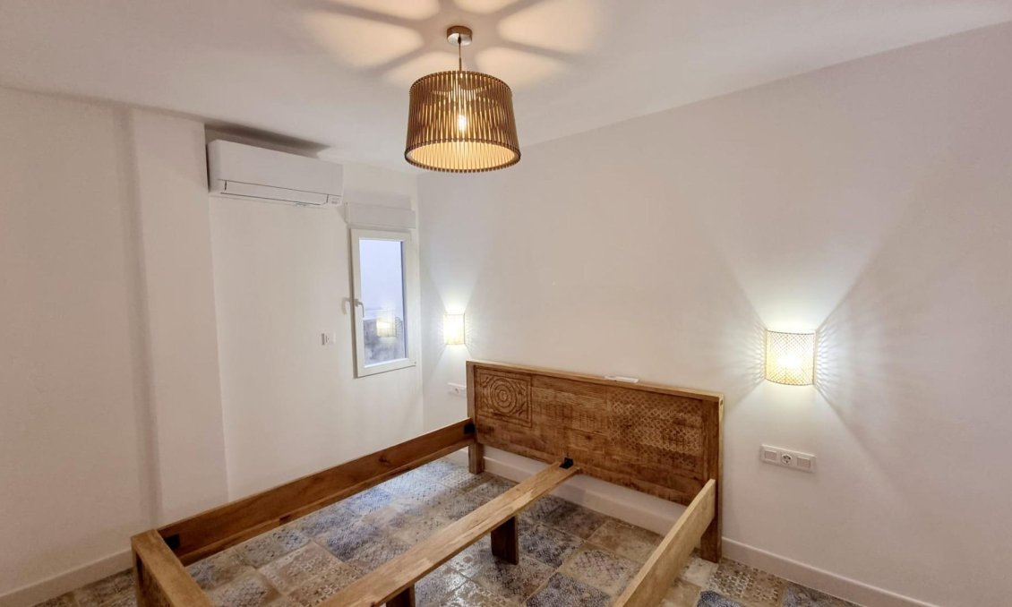 Resale - Apartment -
Torrevieja