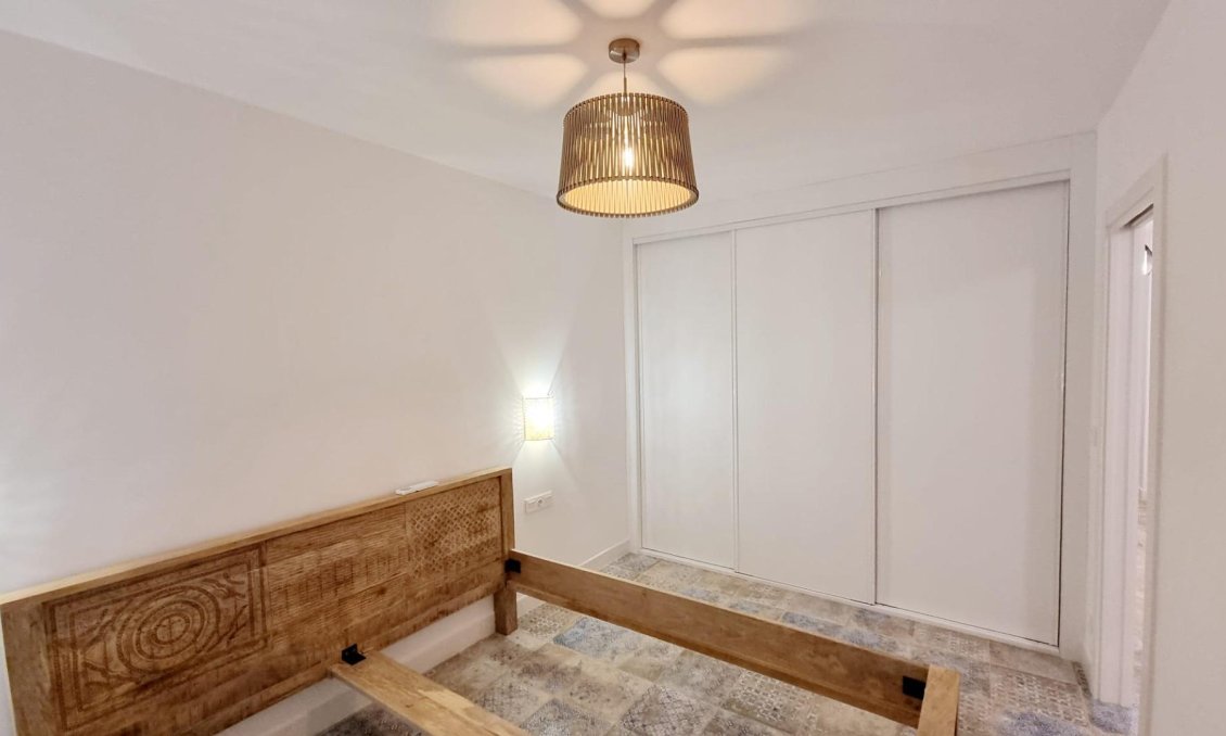 Resale - Apartment -
Torrevieja