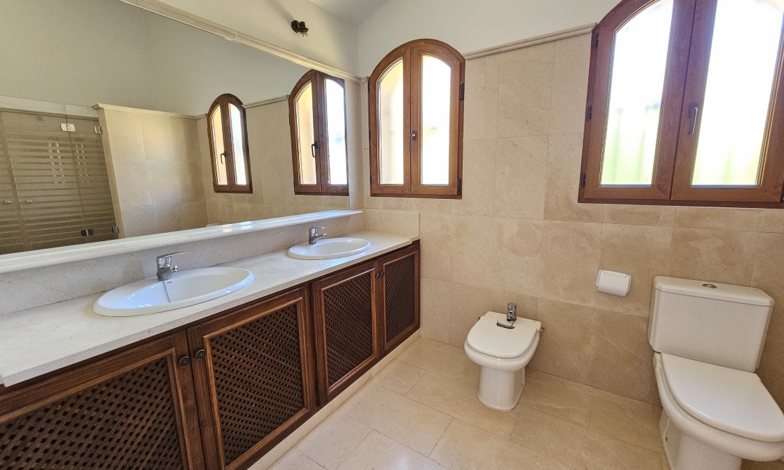 Wiederverkauf - Villa -
La Manga Club - Costa Calida
