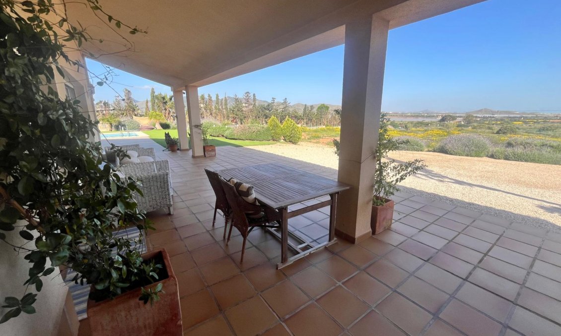 Segunda mano - Villa -
Los Belones - Inland