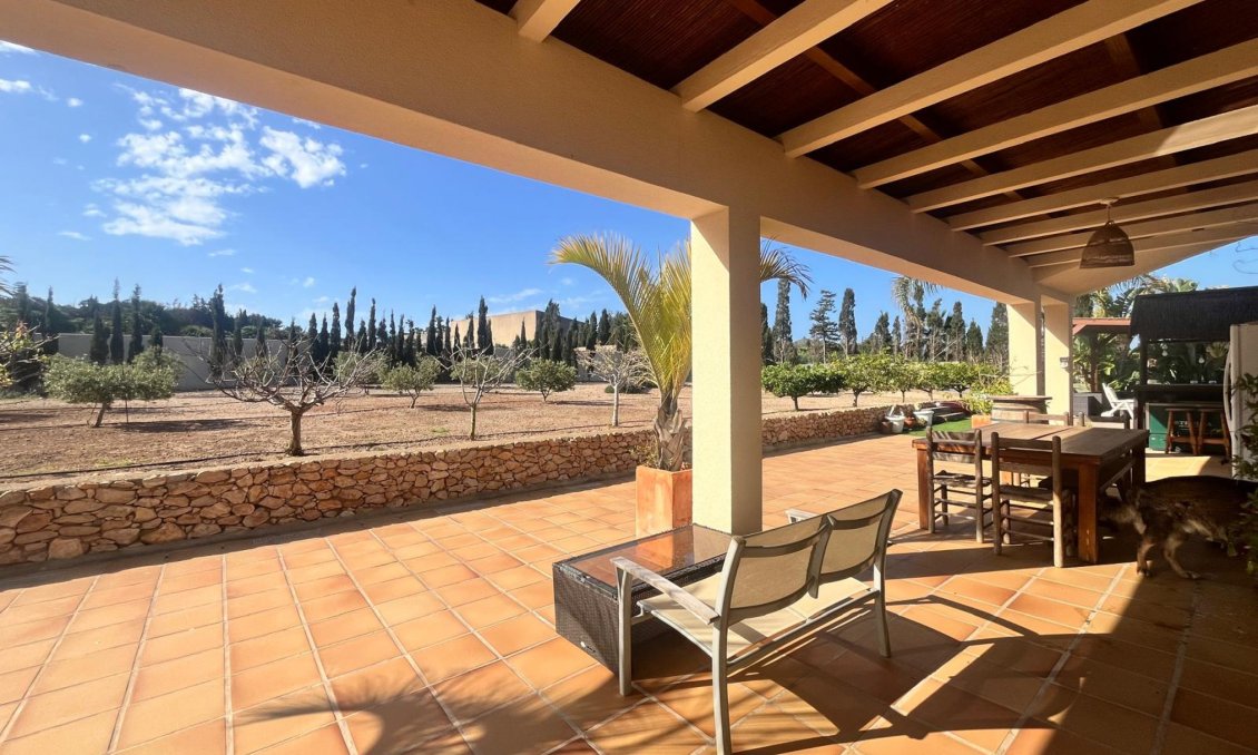 Segunda mano - Villa -
Los Belones - Inland