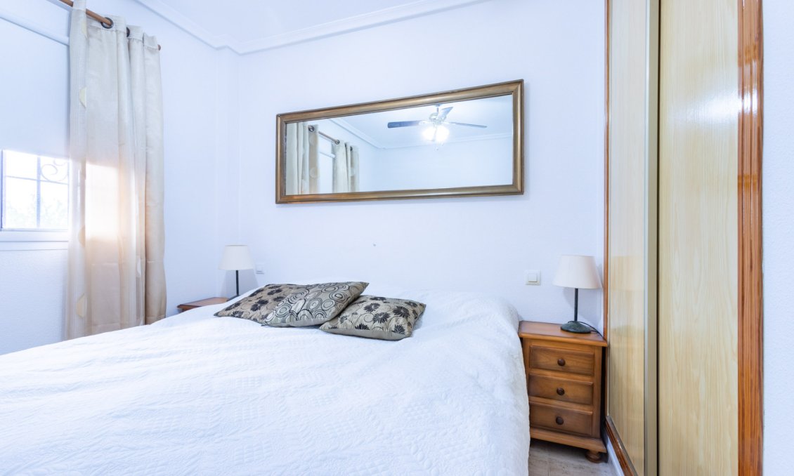 Segunda mano - Bungalow -
Orihuela Costa - Costa Blanca