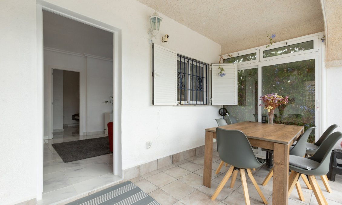 Segunda mano - Bungalow -
Orihuela Costa - Costa Blanca
