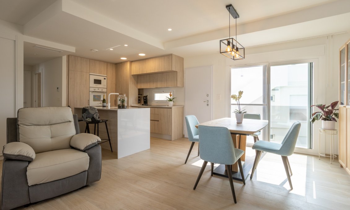 Segunda mano - Apartamento -
San Miguel de Salinas - Inland