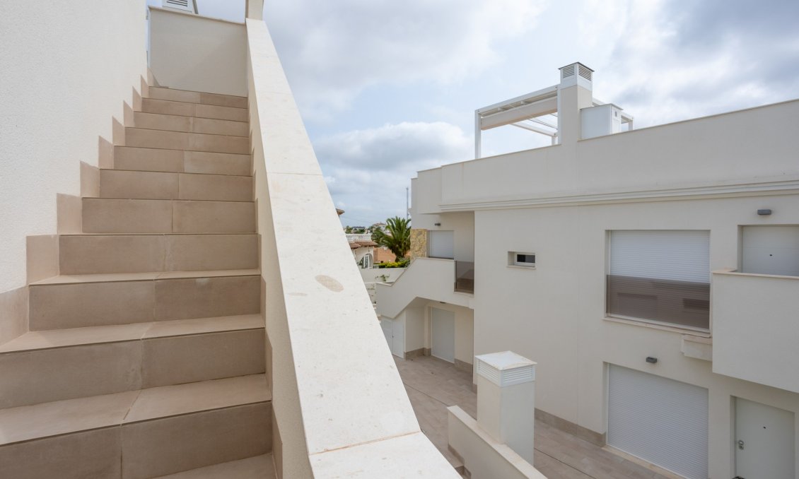Segunda mano - Apartamento -
San Miguel de Salinas - Inland