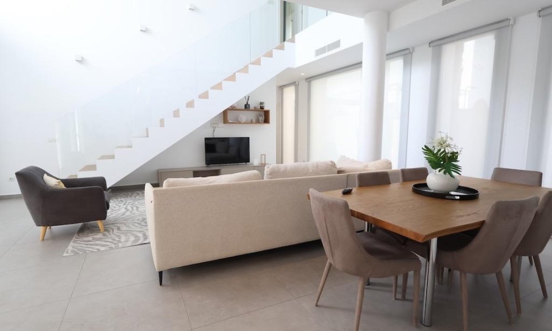 Segunda mano - Villa -
Ciudad Quesada - Costa Blanca