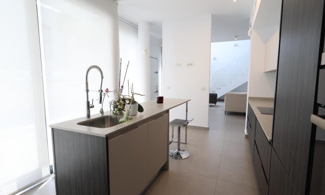 Segunda mano - Villa -
Ciudad Quesada - Costa Blanca