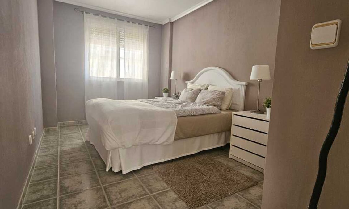 Segunda mano - Villa -
Guardamar del Segura - Campomar