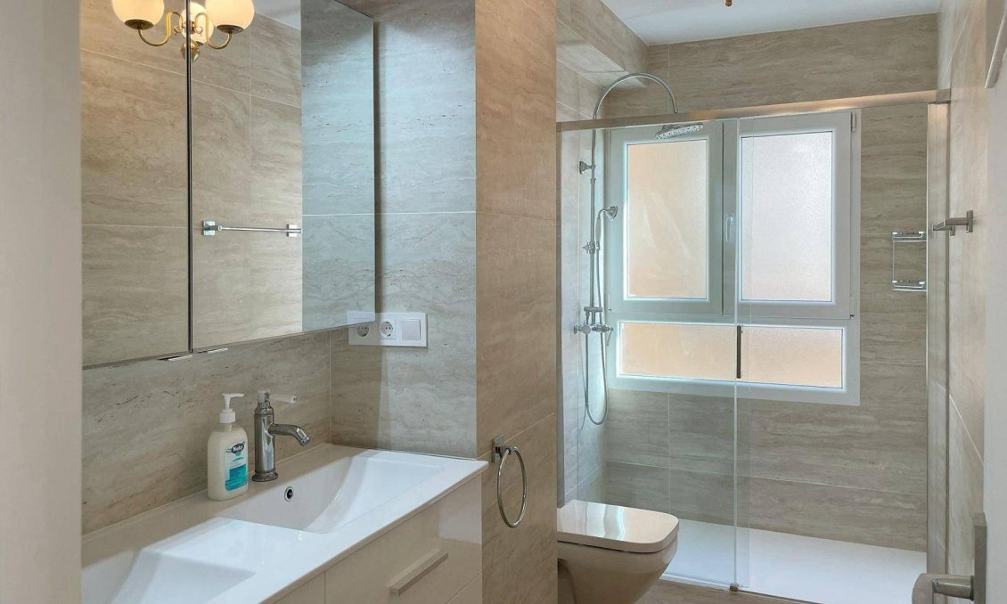 Segunda mano - Apartamento -
Torrevieja - Centro