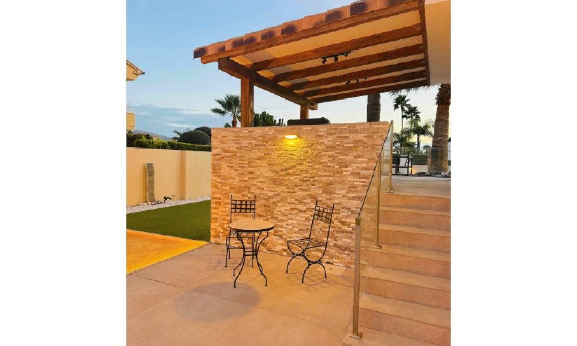 Segunda mano - Villa -
Alfas del Pí - Costa Blanca