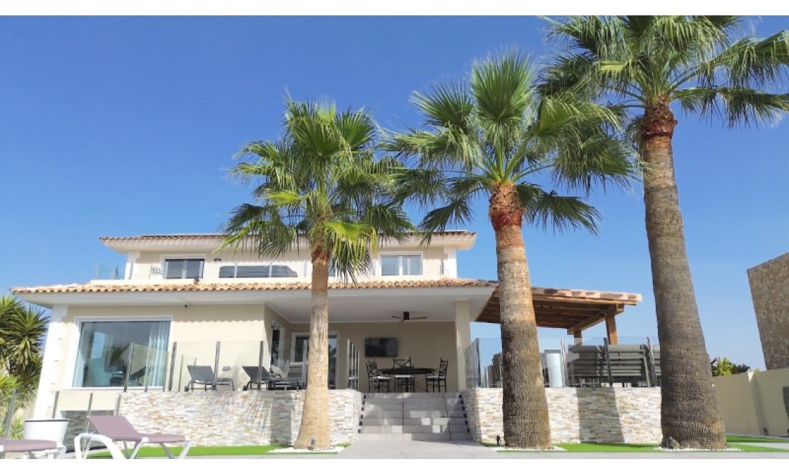 Segunda mano - Villa -
Alfas del Pí - Costa Blanca