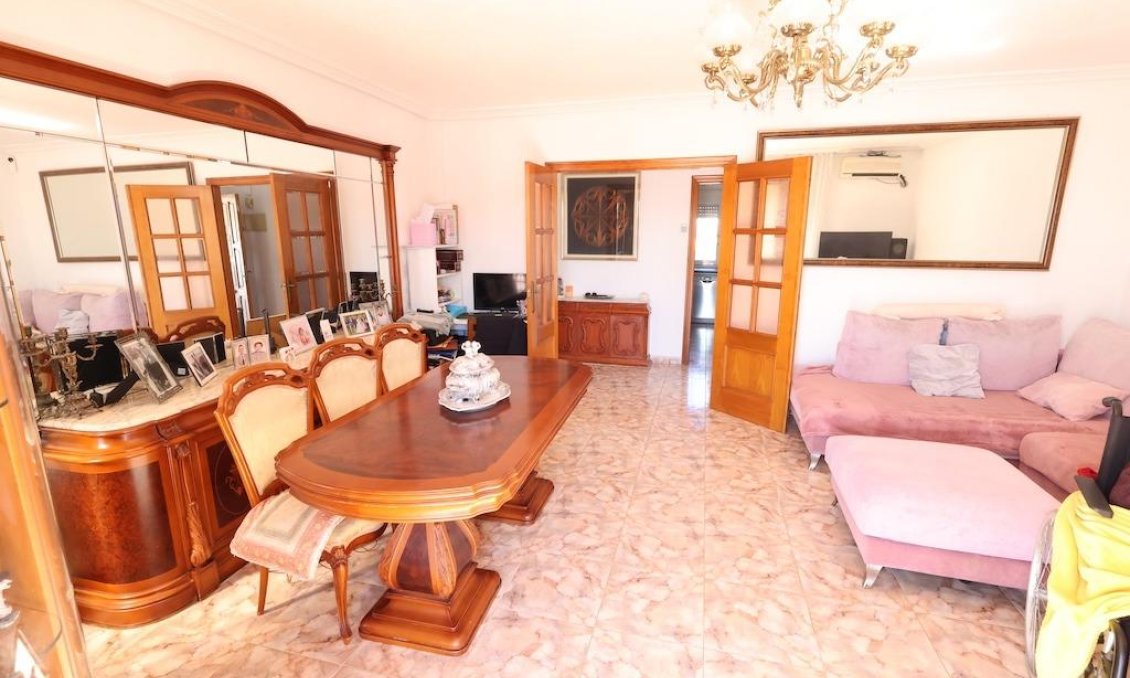 Segunda mano - Villa -
Orihuela Costa - Costa Blanca