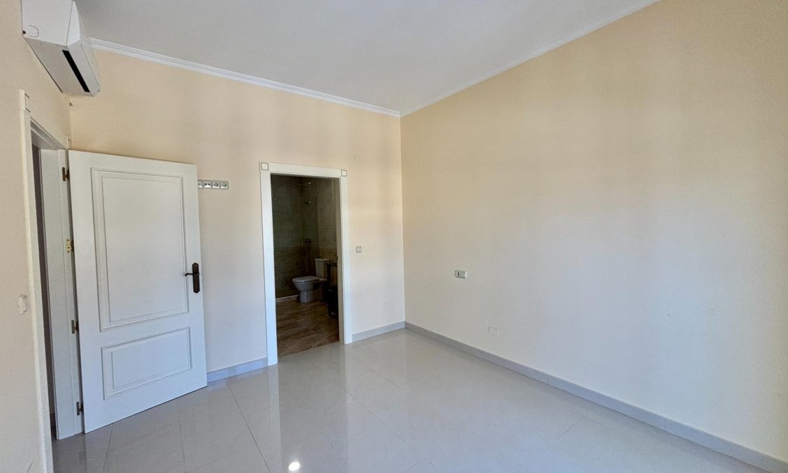 Segunda mano - Villa -
Cabo Roig - Costa Blanca