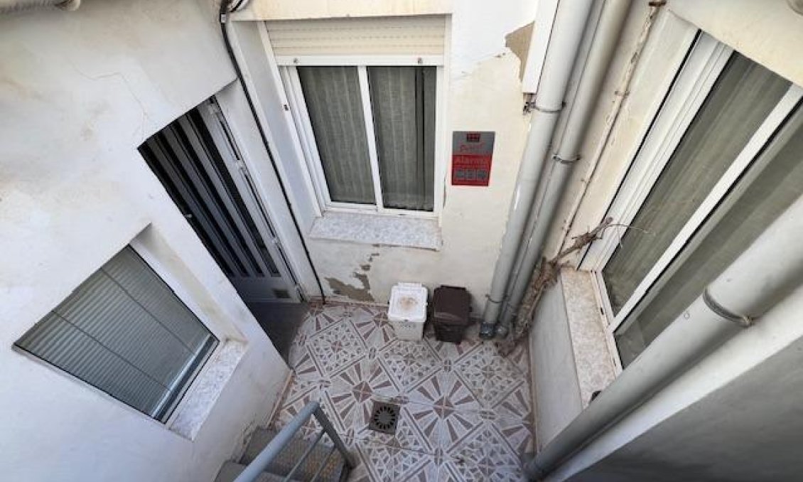 Segunda mano - Town House -
Dolores - Centro