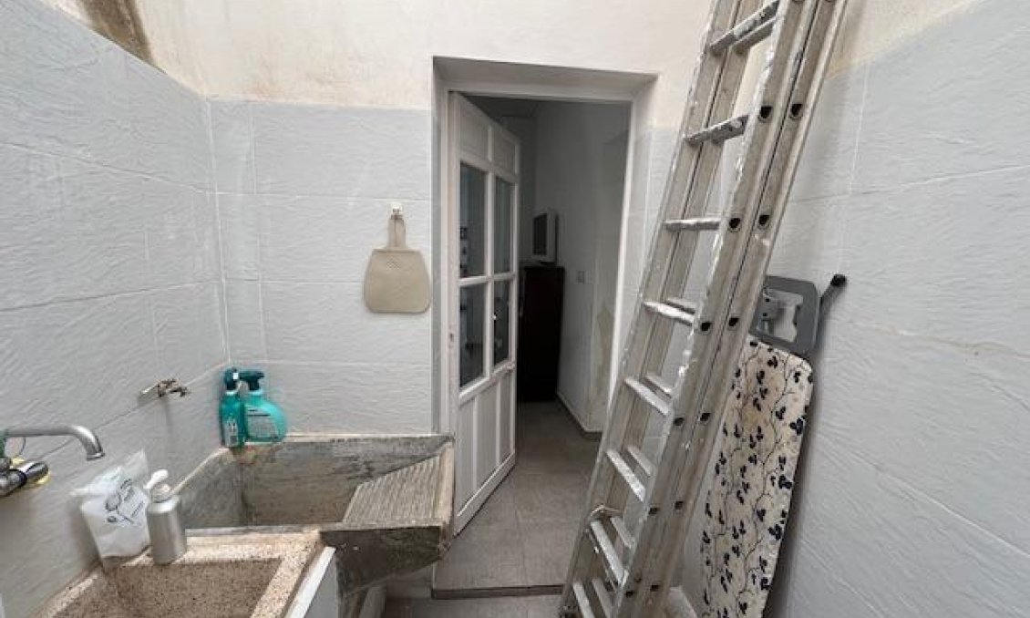 Segunda mano - Town House -
Dolores - Centro