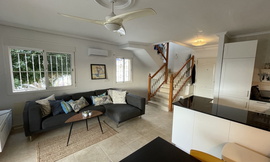 Segunda mano - Town House -
Ciudad Quesada - Costa Blanca