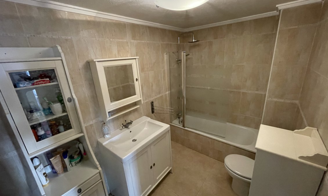 Segunda mano - Town House -
Ciudad Quesada - Costa Blanca