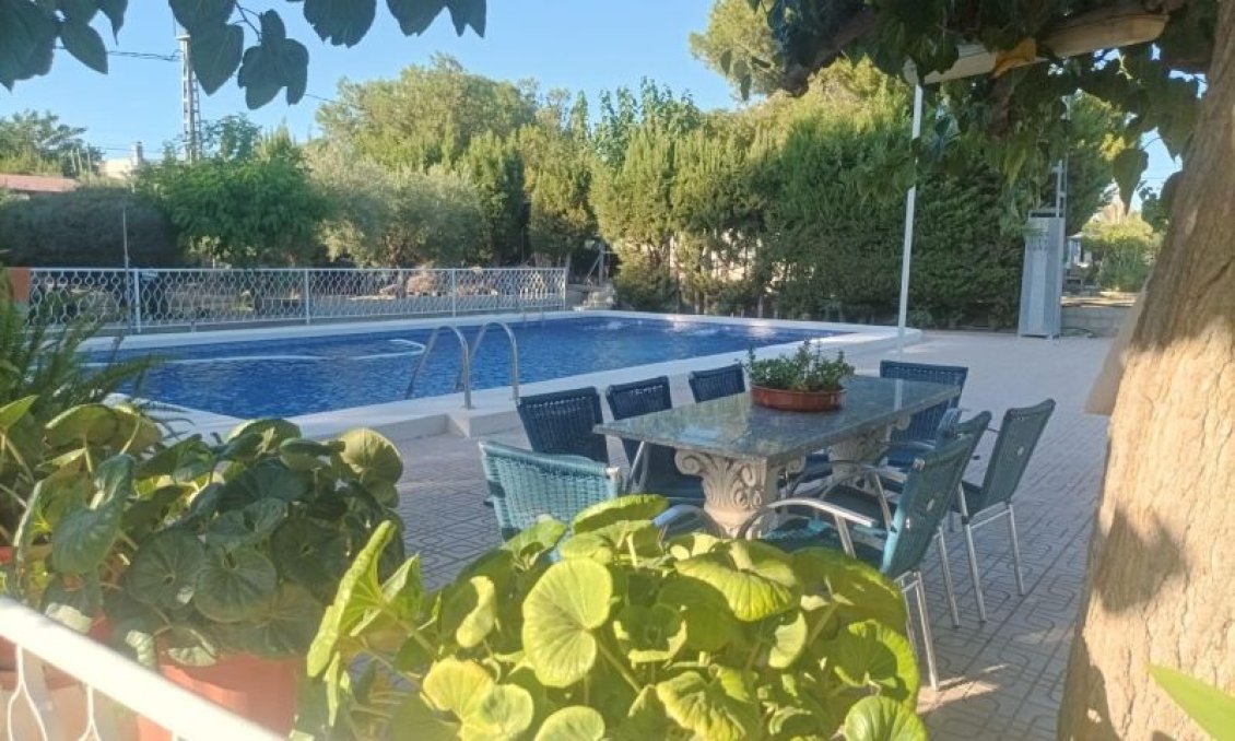 Wiederverkauf - Villa -
Elche - Costa Blanca