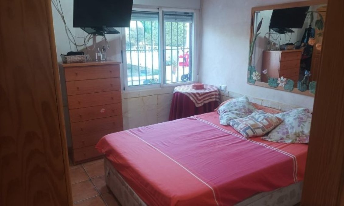 Wiederverkauf - Villa -
Elche - Costa Blanca