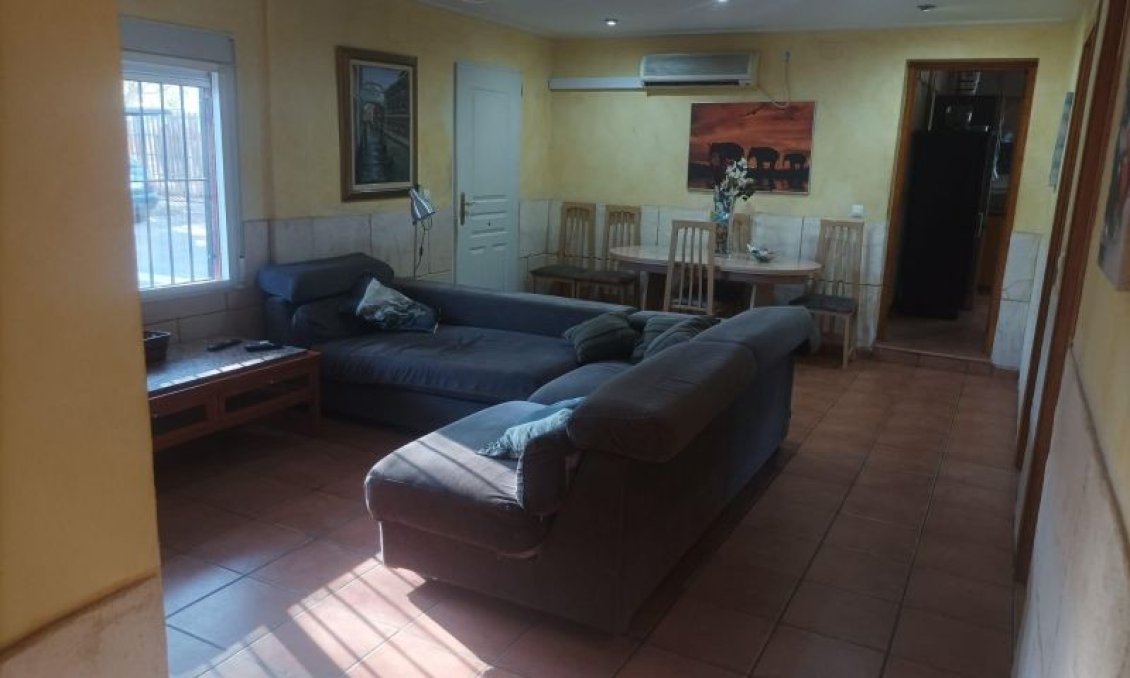 Wiederverkauf - Villa -
Elche - Costa Blanca