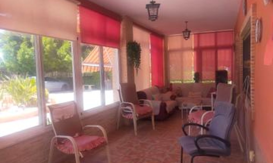 Segunda mano - Villa -
Elche - Costa Blanca