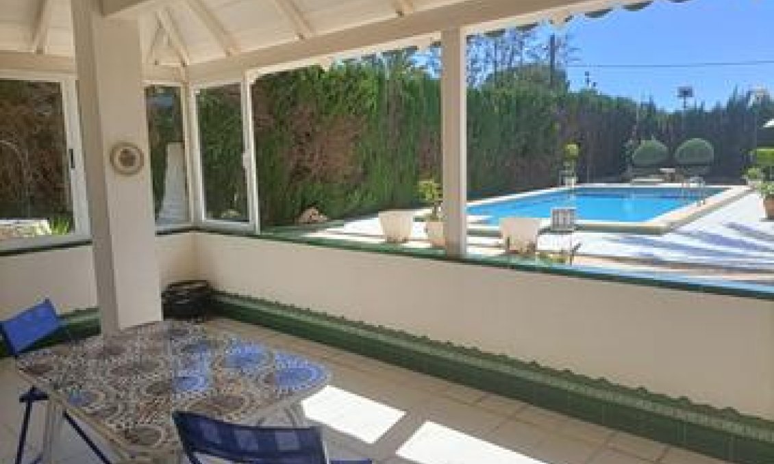 Segunda mano - Villa -
Elche - Costa Blanca