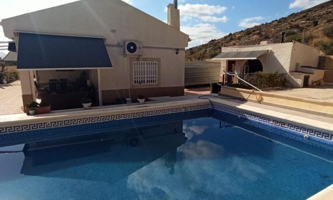 Wiederverkauf - Villa -
Elche - Costa Blanca