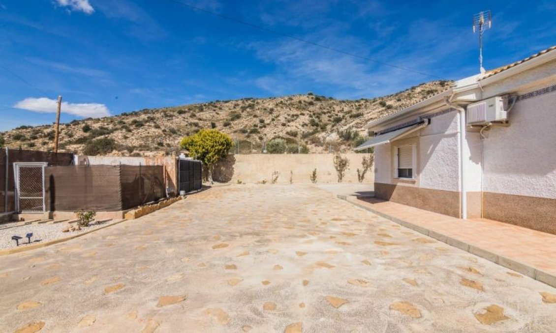 Wiederverkauf - Villa -
Elche - Costa Blanca